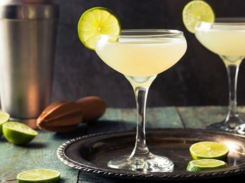 How to Make a Classic Rum Daiquiri - Yum and Fun